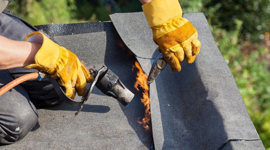 Professional residential roofers in Thaxton, MS